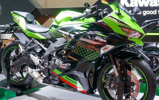 Motor Kawasaki Ninja ZX-25R